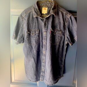 Levis Mens Button Down Light Weight Denim Short Sleeve Shirt Med Summer Dark W